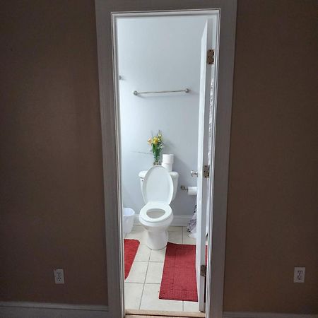 Private Room Balcony And Bathroom In تشارلستون المظهر الخارجي الصورة