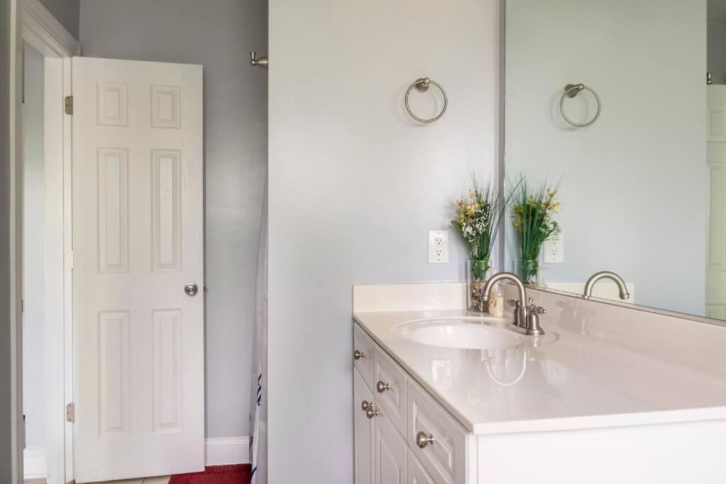Private Room Balcony And Bathroom In تشارلستون المظهر الخارجي الصورة