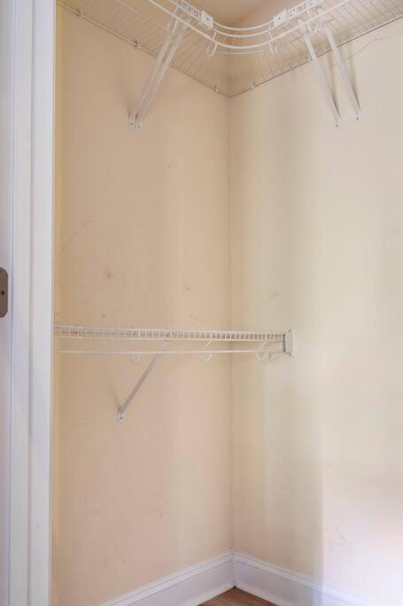 Private Room Balcony And Bathroom In تشارلستون المظهر الخارجي الصورة